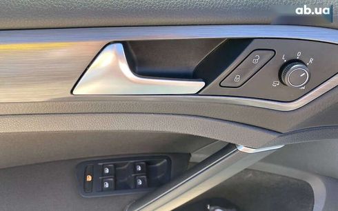 Volkswagen e-Golf 2018 - фото 10