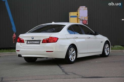 BMW 5 серия 2015 - фото 7