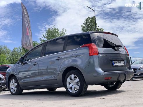 Peugeot 5008 2011 - фото 18
