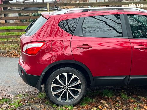 Nissan Qashqai 2012 красный - фото 26