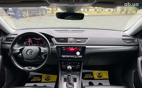 Skoda Superb 2020 - фото 10