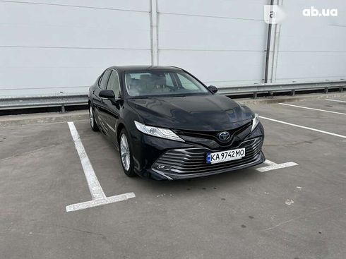 Toyota Camry 2020 - фото 6