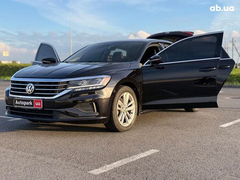Volkswagen Passat 2019 черный - фото 26