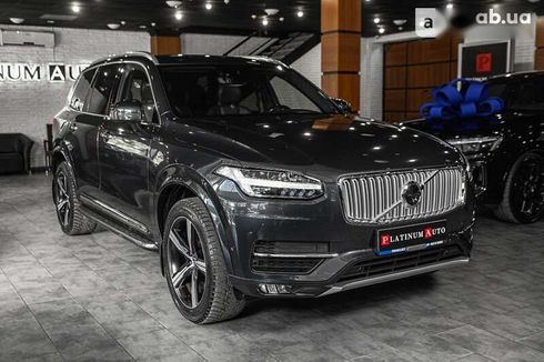 Volvo XC90 2017 - фото 15