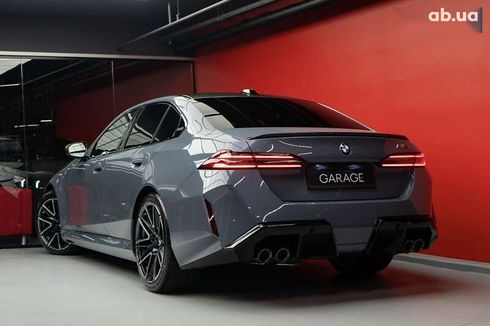 BMW M5 2025 - фото 13