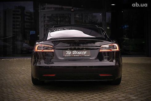Tesla Model S 2016 - фото 16