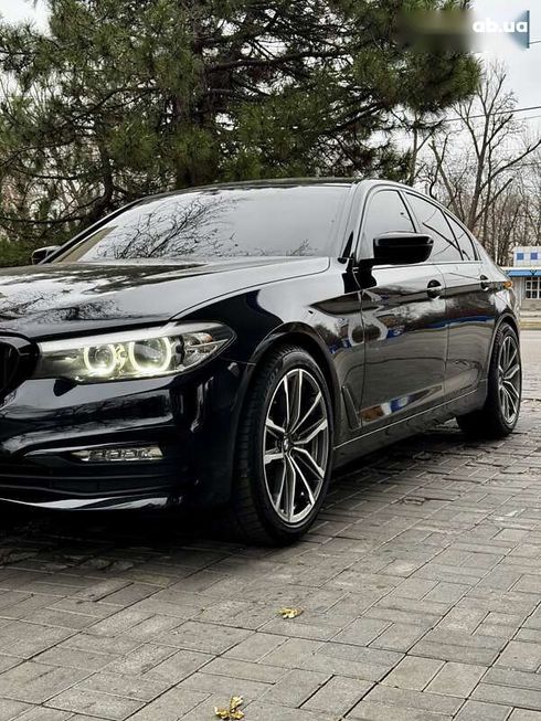 BMW 5 серия 2018 - фото 6