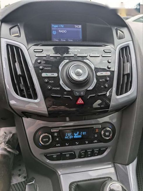 Ford Focus 2011 - фото 15