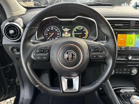 MG ZS EV 2020 - фото 24