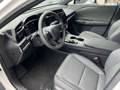 Lexus RZ 450e 2023 - фото 9