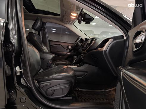 Jeep Cherokee 2016 черный - фото 14