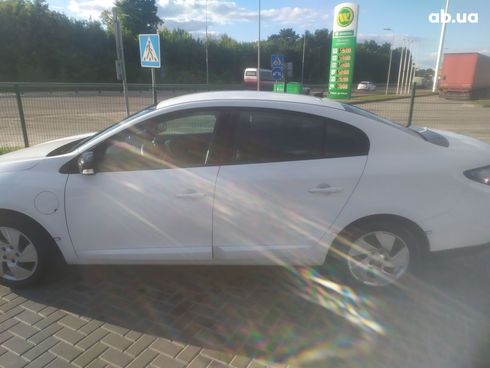 Renault Fluence 2013 белый - фото 6