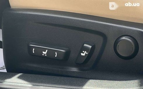 Lexus IS 2013 - фото 13