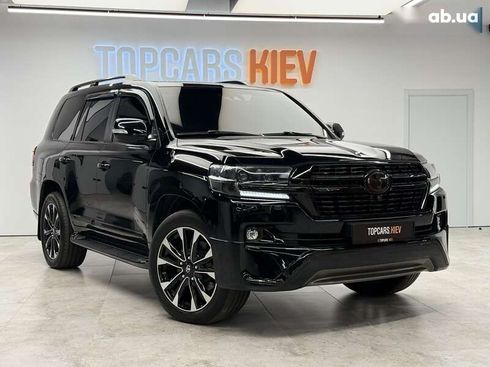 Toyota Land Cruiser 2018 - фото 3