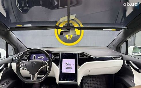 Tesla Model X 2017 - фото 19