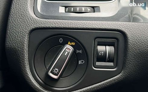 Volkswagen e-Golf 2017 - фото 20