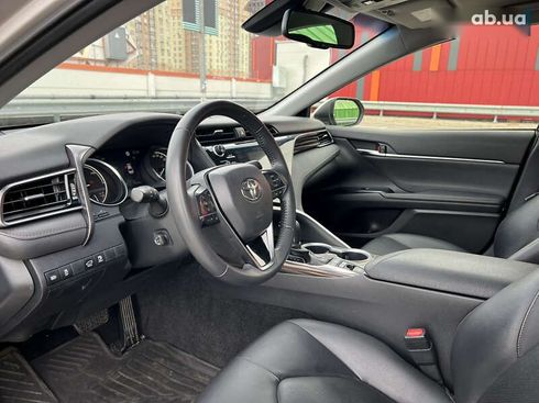 Toyota Camry 2019 - фото 24