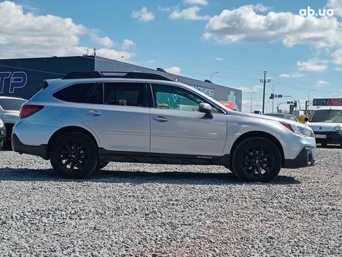 Subaru Outback 2016 серый - фото 7