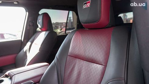Toyota Land Cruiser 2023 - фото 16