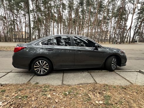 Subaru Legacy 2018 серый - фото 18