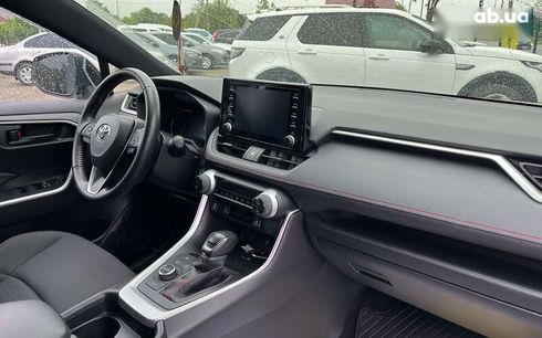 Toyota RAV4 2021 - фото 24