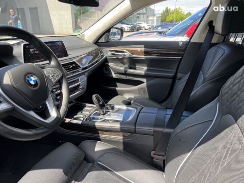 BMW 7 серия 2021 - фото 20