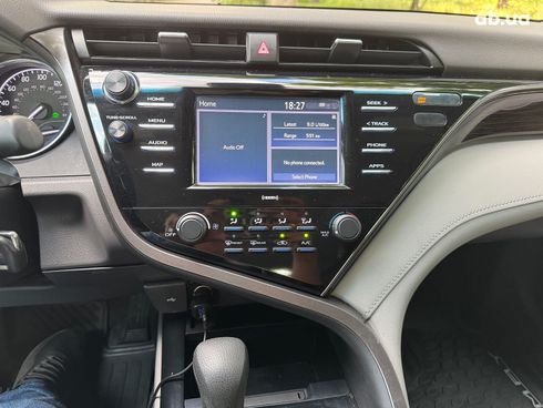 Toyota Camry 2020 белый - фото 15