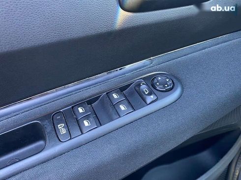 Peugeot 5008 2012 - фото 16