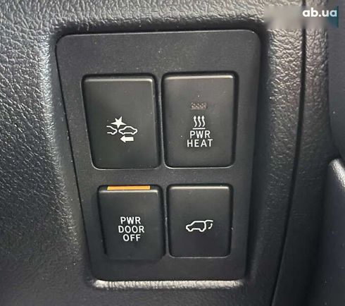 Toyota Land Cruiser 2017 - фото 23