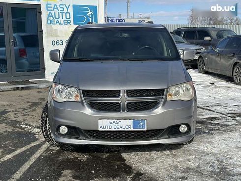 Dodge grand caravan 2017 - фото 2