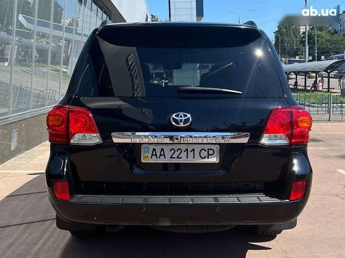 Toyota Land Cruiser 2012 - фото 8