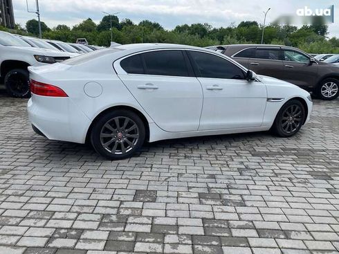 Jaguar XE 2015 - фото 7