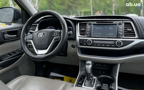 Toyota Highlander 2017 - фото 15