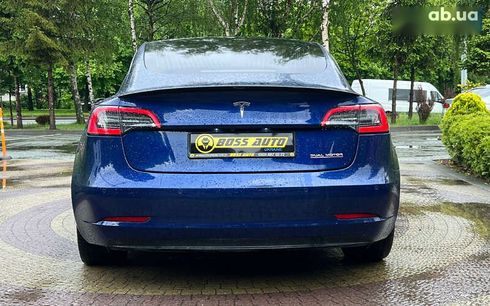 Tesla Model 3 2019 - фото 6