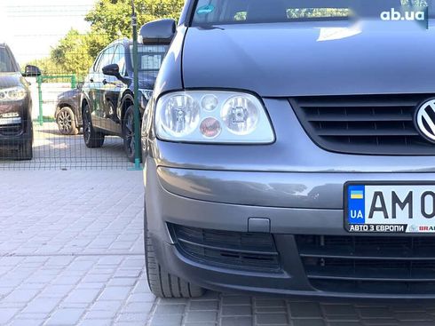 Volkswagen Touran 2003 - фото 9