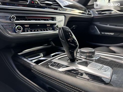 BMW 7 серия 2016 - фото 22