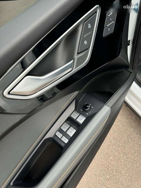Audi Q4 e-tron 2023 - фото 18