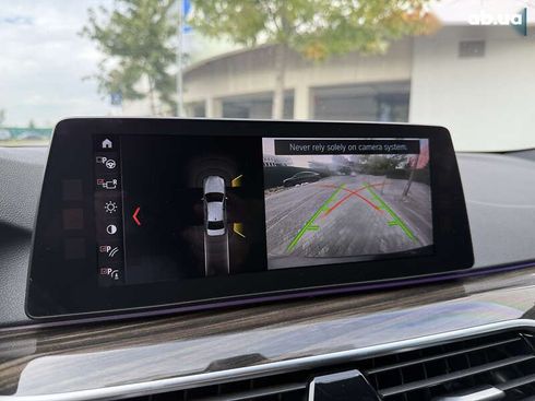 BMW 5 серия 2017 - фото 21