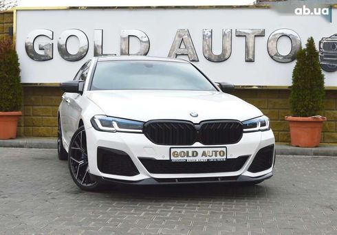 BMW 5 серия 2017 - фото 3
