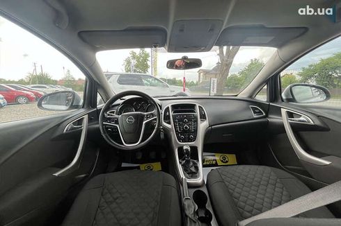 Opel Astra 2012 - фото 18