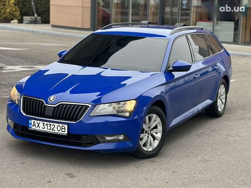 Skoda Superb 2018 - фото 8