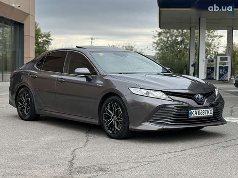 Toyota Camry 2019 - фото 14