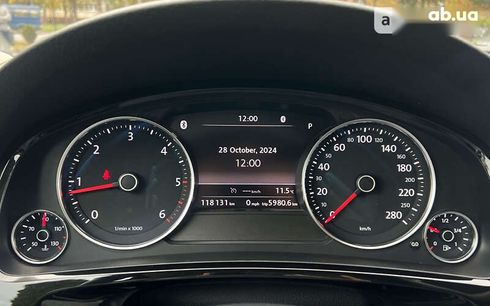 Volkswagen Touareg 2017 - фото 24