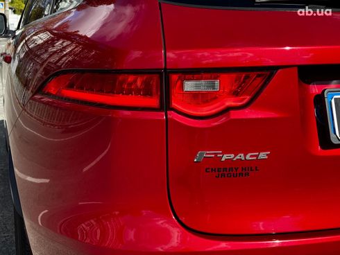 Jaguar F-Pace 2018 красный - фото 27