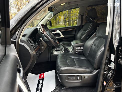 Toyota Land Cruiser 2018 черный - фото 15