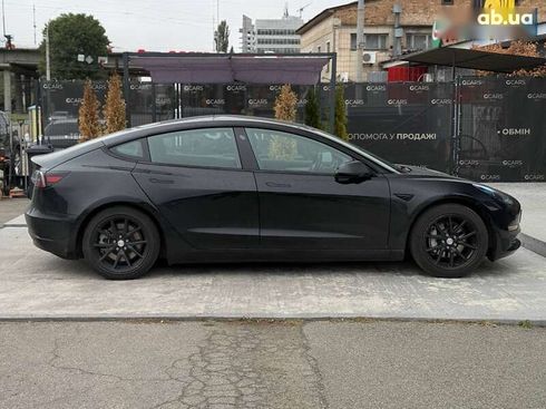 Tesla Model 3 2021 - фото 7