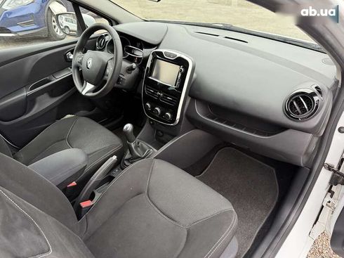 Renault Clio 2016 - фото 18