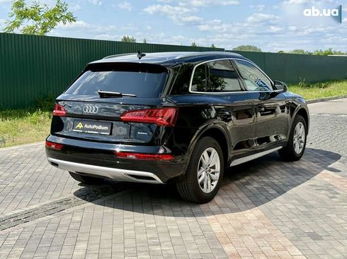 Audi Q5 2017 - фото 4