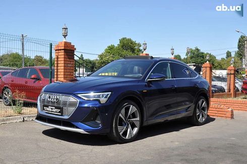 Audi E-Tron 2022 - фото 5
