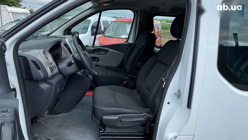 Renault Trafic 2016 - фото 25
